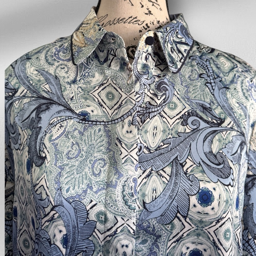 NWT - Chico’s Long Sleeve Button Up Blouse